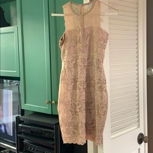 New with tag never been worn GUESS dress